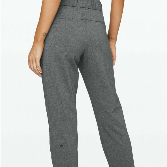 Lululemon On The Fly Crop Pant - Picture 3 of 8